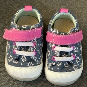 See Kai Run first walker size 3